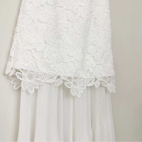 Self-Portrait Off-the-Shoulder Guipure Lace Bridal Gown - Picture 6 of 16